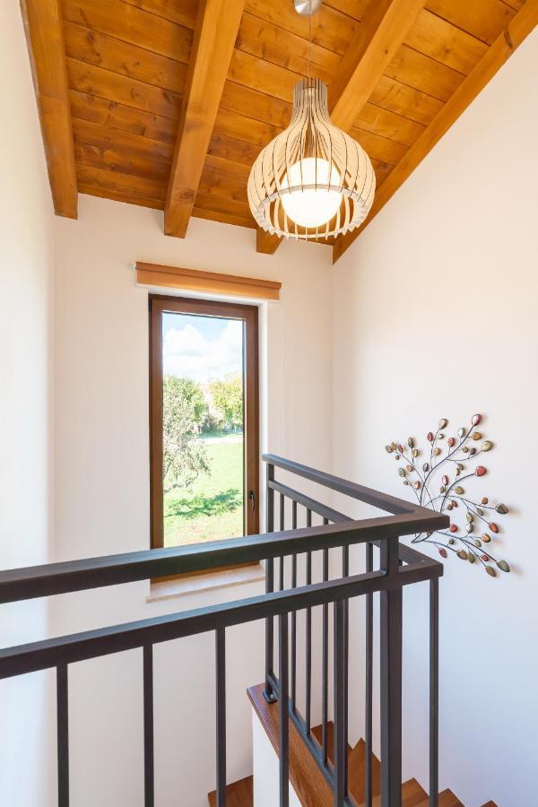 Vižinada Villa Atop The Village With Stunning View מראה חיצוני תמונה
